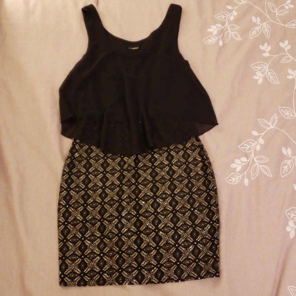 Cute black and gold/glitter dress.